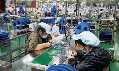 iphone 13熱銷 鄭州富士康訂單塞爆,招工推薦獎(jiǎng)金高達(dá)8000元